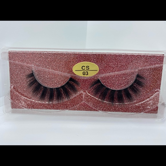 lashes - Picture 3 of 9